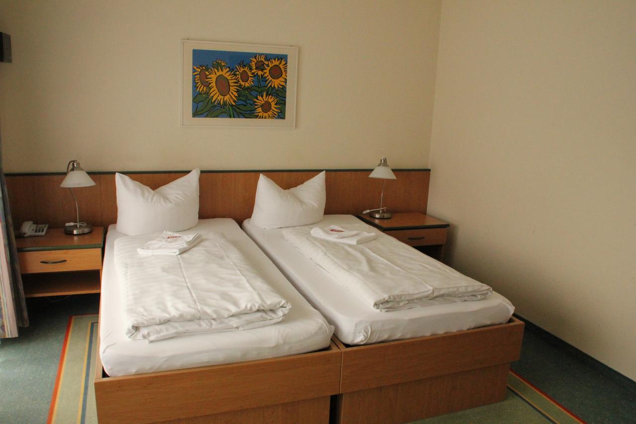 Hotel Traube ออฟเฟนบูร์ก ภายนอก รูปภาพ
